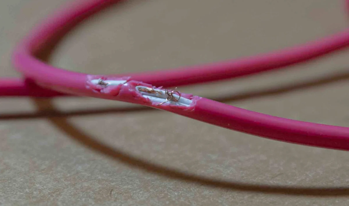 Zoomed in Pink cord with copper